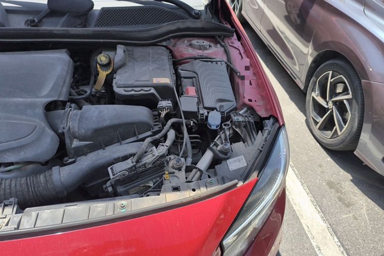Used Mercedes-Benz GLA 2015 GLA 200 Sport Edition Engine Bay Left