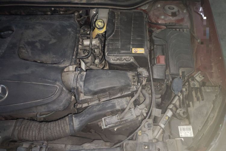 Used Mercedes-Benz GLA 2015 GLA 200 Fashion Model Engine Bay Left