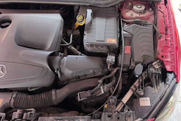 Used Mercedes-Benz GLA 2015 GLA 200 Sport Edition Engine Bay Left