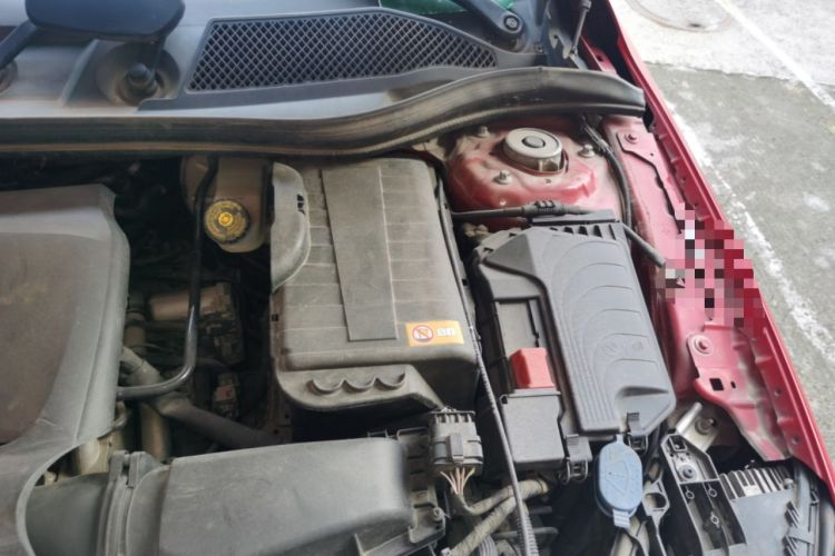 Used Mercedes-Benz GLA 2015 GLA 200 Fashion Model Engine Bay Left