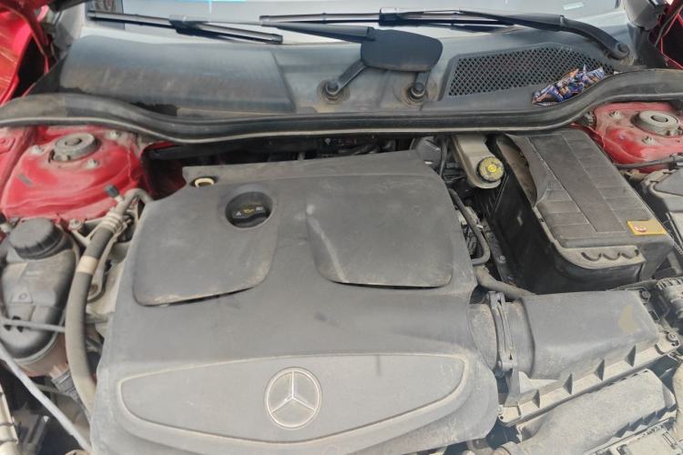 Used Mercedes-Benz GLA 2015 GLA 200 Fashion Model Engine Bay