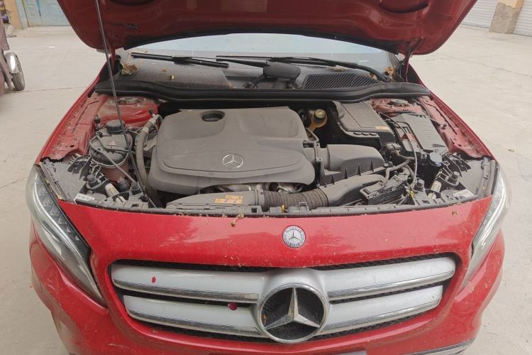 Used Mercedes-Benz GLA 2015 GLA 200 Fashion Model Engine Bay