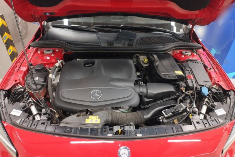 Used Mercedes-Benz GLA 2015 GLA 200 Sport Edition Engine Bay