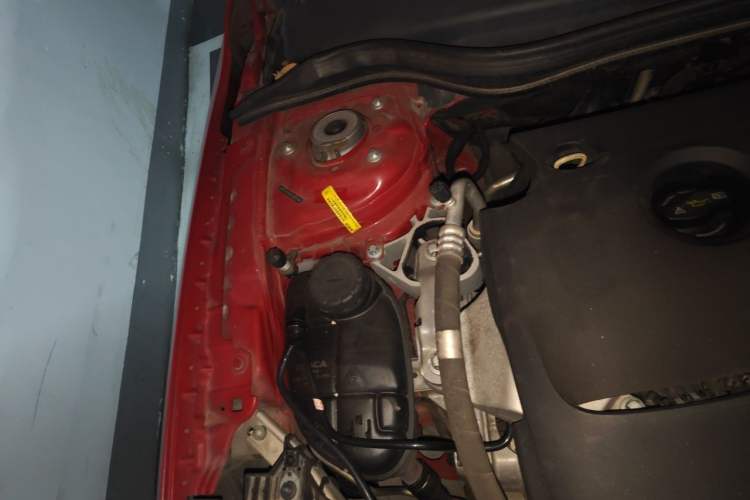 Used Mercedes-Benz GLA 2015 GLA 200 Sport Edition Engine Bay Right