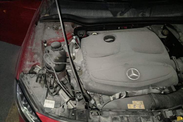 Used Mercedes-Benz GLA 2015 GLA 200 Fashion Model Engine Bay Right