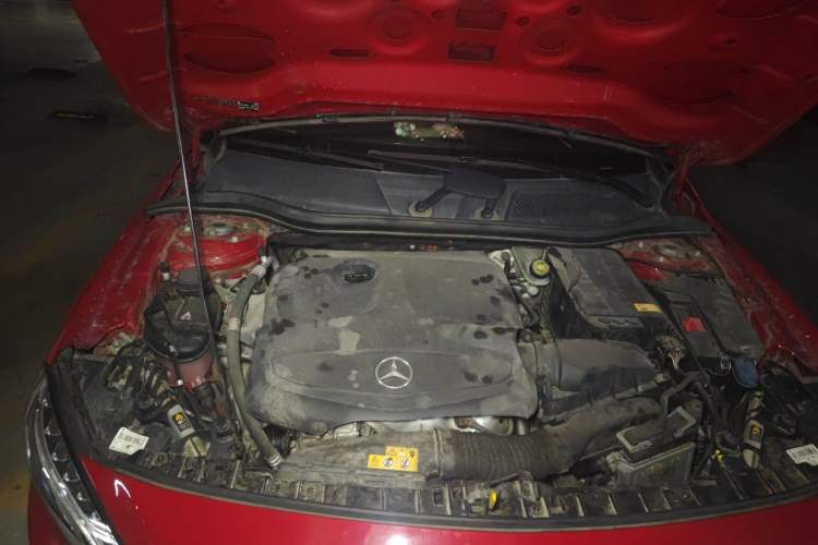 Used Mercedes-Benz GLA 2015 GLA 220 4MATIC Fashion Model Engine Bay Right