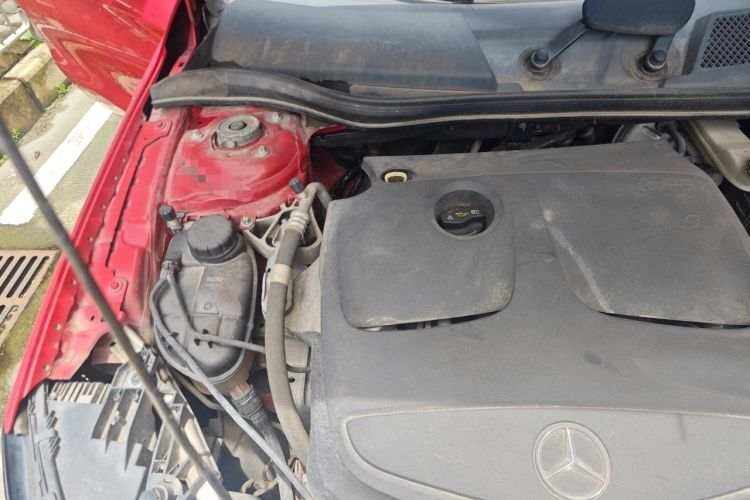 Used Mercedes-Benz GLA 2015 GLA 200 Fashion Model Engine Bay Right