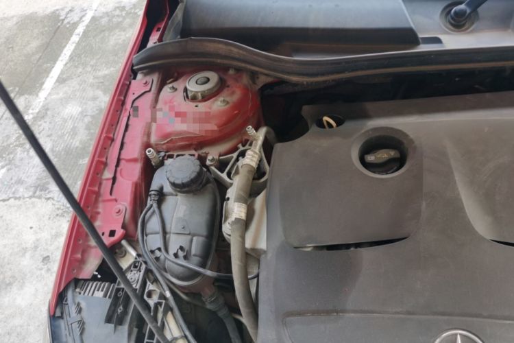 Used Mercedes-Benz GLA 2015 GLA 200 Fashion Model Engine Bay Right