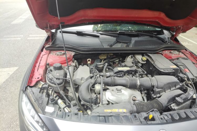 Used Mercedes-Benz GLA 2015 GLA 200 Engine Bay Right