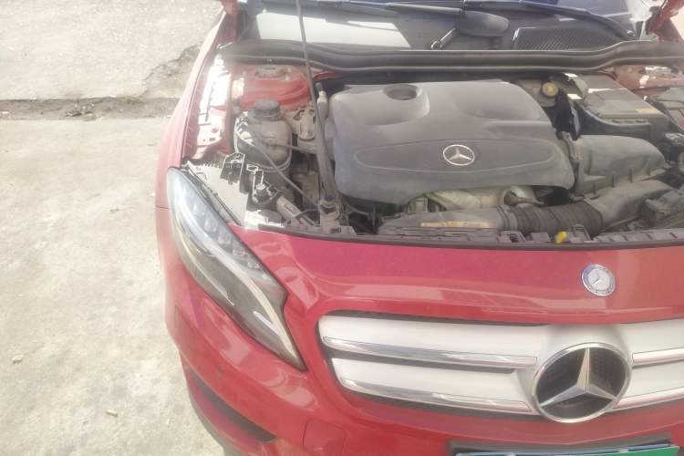 Used Mercedes-Benz GLA 2015 GLA 260 4MATIC Engine Bay Right