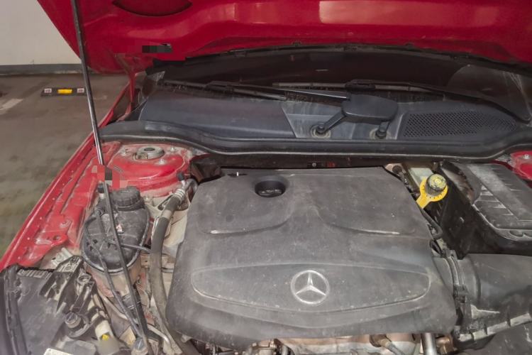 Used Mercedes-Benz GLA 2015 GLA 200 Fashion Model Engine Bay Right