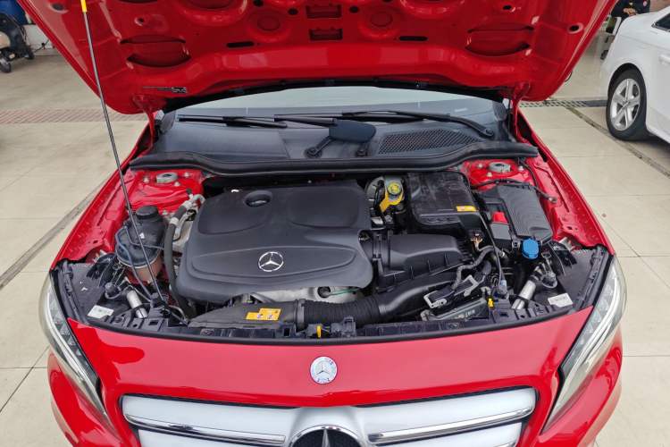 Used Mercedes-Benz GLA 2015 GLA 200 Sport Edition Engine Bay