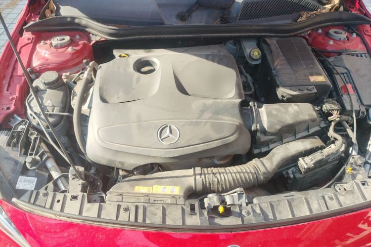 Used Mercedes-Benz GLA 2015 GLA 260 4MATIC Engine Bay
