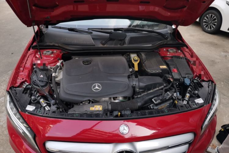 Used Mercedes-Benz GLA 2015 GLA 200 Fashion Model Engine Bay