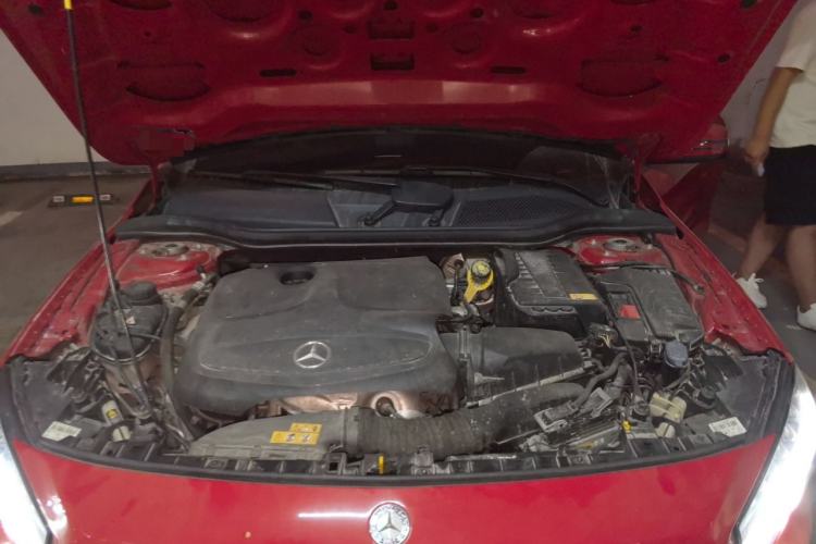 Used Mercedes-Benz GLA 2015 GLA 200 Fashion Model Engine Bay