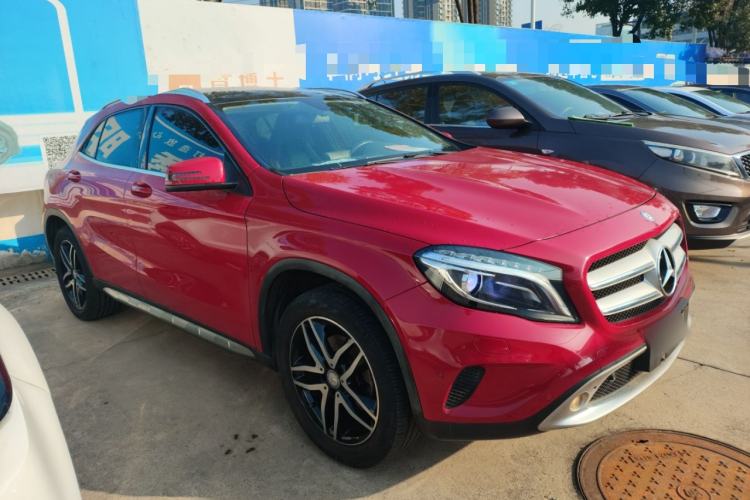 Used Mercedes-Benz GLA 2015 GLA 200 Fashion Model Exterior 1