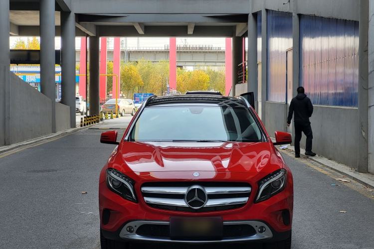 Used Mercedes-Benz GLA 2015 GLA 200 Fashion Model Exterior 1