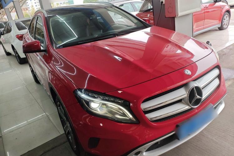 Used Mercedes-Benz GLA 2015 GLA 220 4MATIC Luxury Model Exterior 2