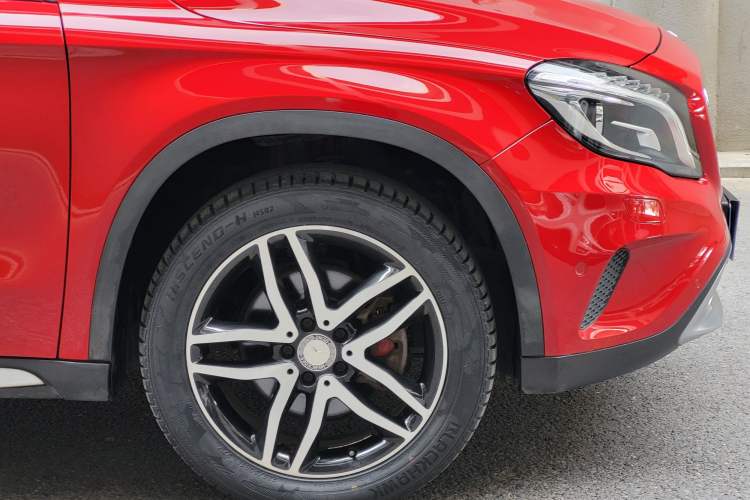 Used Mercedes-Benz GLA 2015 GLA 200 Fashion Model Exterior 3