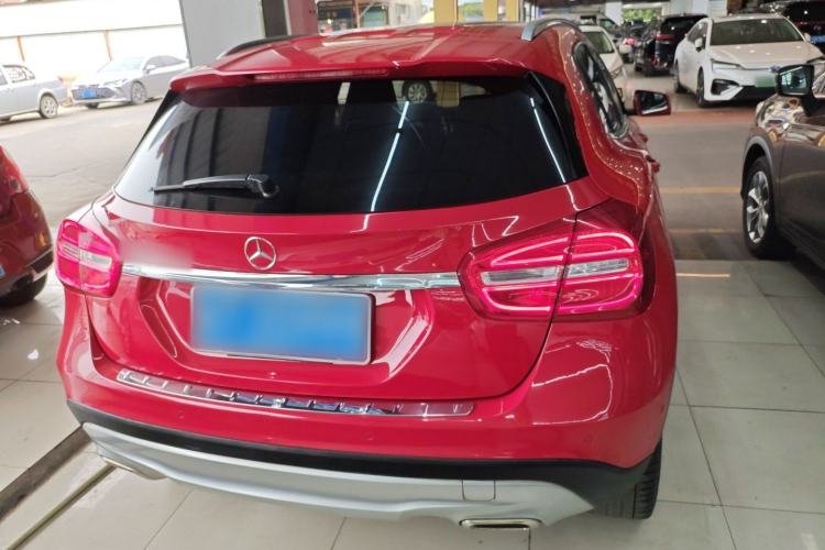 Used Mercedes-Benz GLA 2015 GLA 220 4MATIC Luxury Model Exterior 4