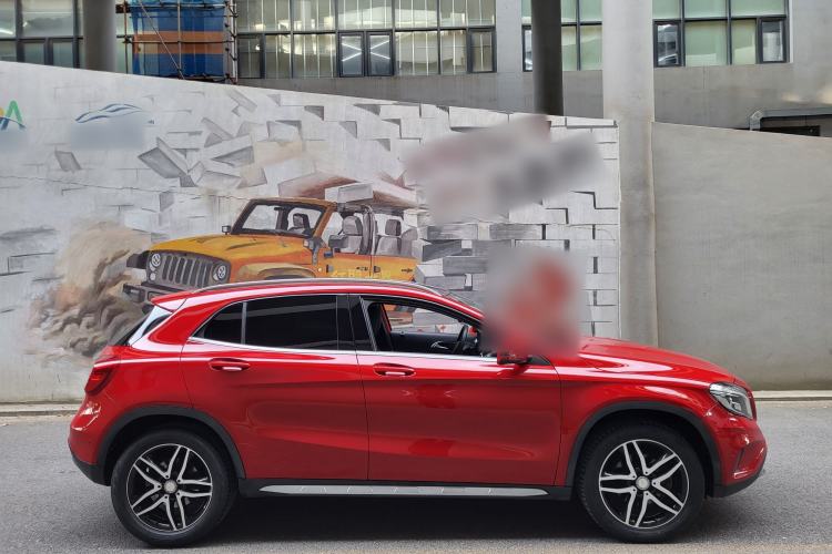 Used Mercedes-Benz GLA 2015 GLA 200 Fashion Model Exterior 4