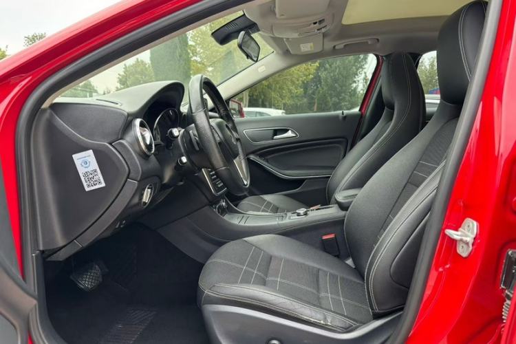 Used Mercedes-Benz GLA 2015 GLA 200 Exterior 7