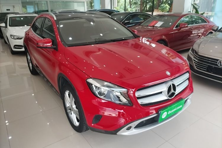 Used Mercedes-Benz GLA 2015 GLA 200 Sport Edition Front Right 45 Deg