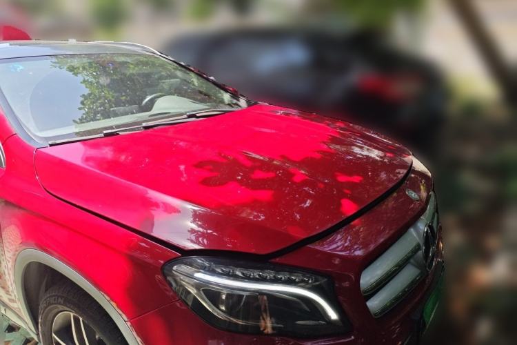 Used Mercedes-Benz GLA 2015 GLA 220 4MATIC Fashion Model Front Right 45 Deg