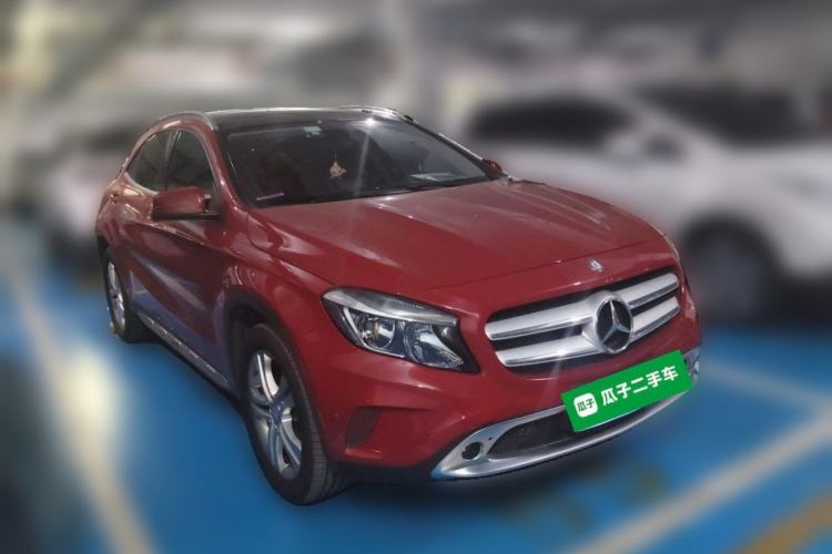 Used Mercedes-Benz GLA 2015 GLA 200 Sport Edition Front Right 45 Deg