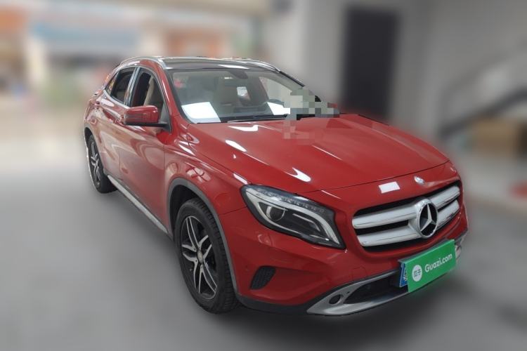 Used Mercedes-Benz GLA 2015 GLA 200 Fashion Model Front Right 45 Deg