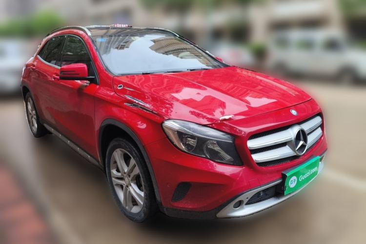 Used Mercedes-Benz GLA 2015 GLA 200 Sport Edition Front Right 45 Deg