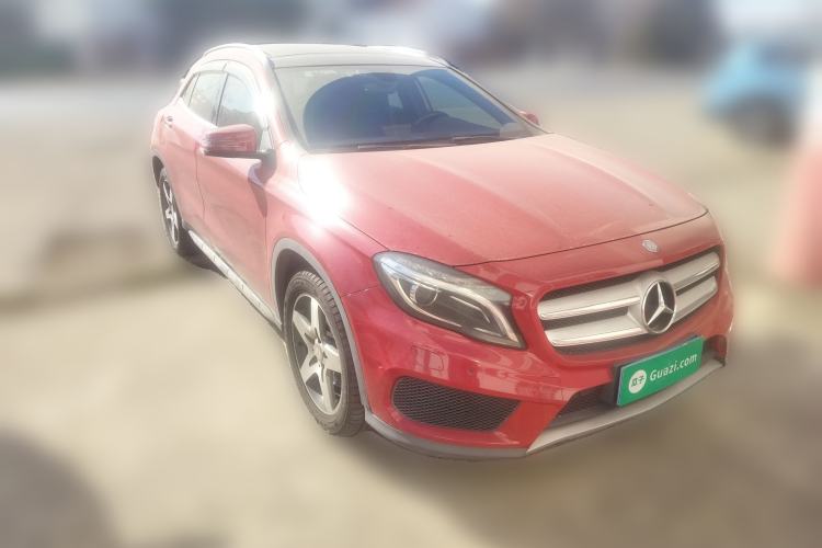 Used Mercedes-Benz GLA 2015 GLA 260 4MATIC Front Right 45 Deg