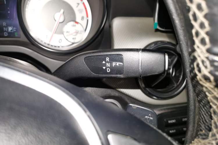 Used Mercedes-Benz GLA 2015 GLA 200 Sport Edition Gear Lever