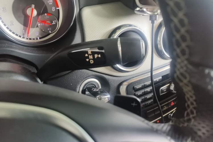 Used Mercedes-Benz GLA 2015 GLA 200 Sport Edition Gear Lever
