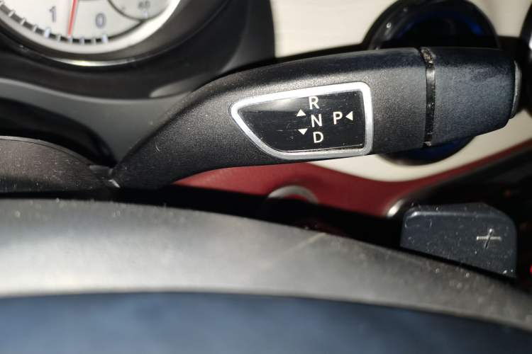 Used Mercedes-Benz GLA 2015 GLA 200 Fashion Model Gear Lever