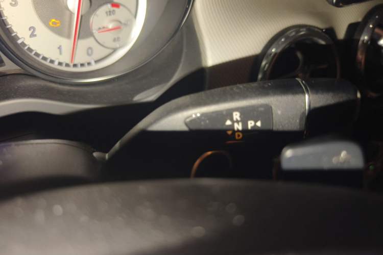 Used Mercedes-Benz GLA 2015 GLA 200 Sport Edition Gear Lever