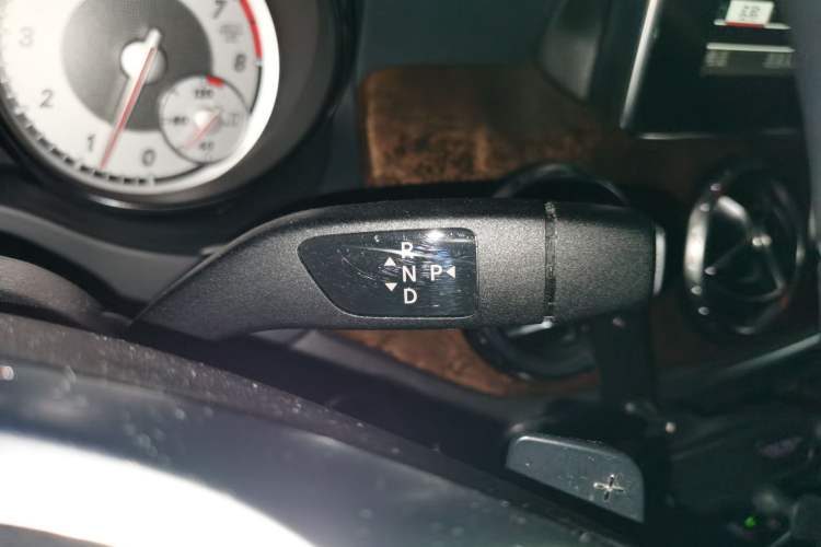 Used Mercedes-Benz GLA 2015 GLA 260 4MATIC Gear Lever