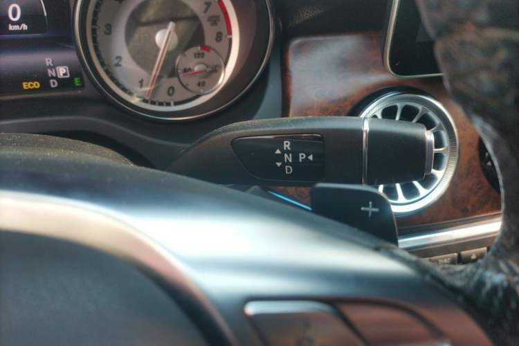 Used Mercedes-Benz GLA 2015 GLA 260 4MATIC Gear Lever