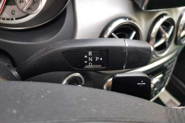 Used Mercedes-Benz GLA 2015 GLA 200 Fashion Model Gear Lever