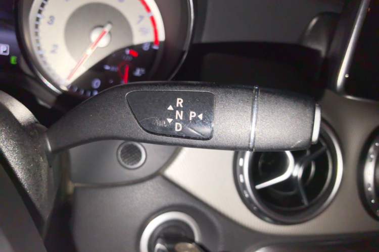 Used Mercedes-Benz GLA 2015 GLA 200 Fashion Model Gear Lever