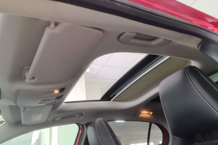 Used Mercedes-Benz GLA 2015 GLA 200 Sport Edition Headliner