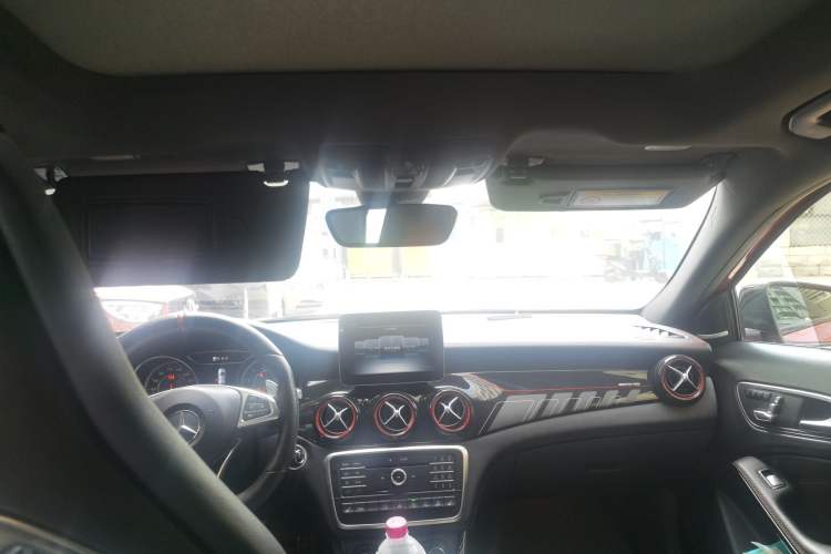Used Mercedes-Benz GLA 2015 GLA 260 4MATIC Sport Edition Headliner