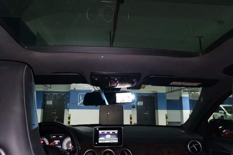 Used Mercedes-Benz GLA 2015 GLA 260 4MATIC Headliner