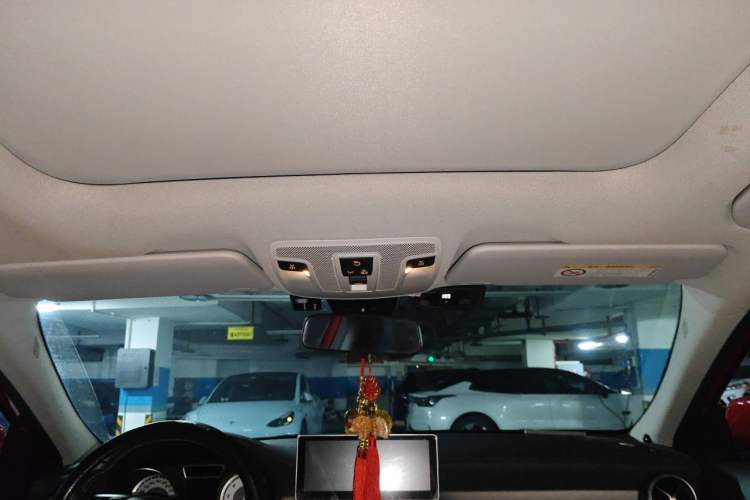 Used Mercedes-Benz GLA 2015 GLA 220 4MATIC Fashion Model Headliner