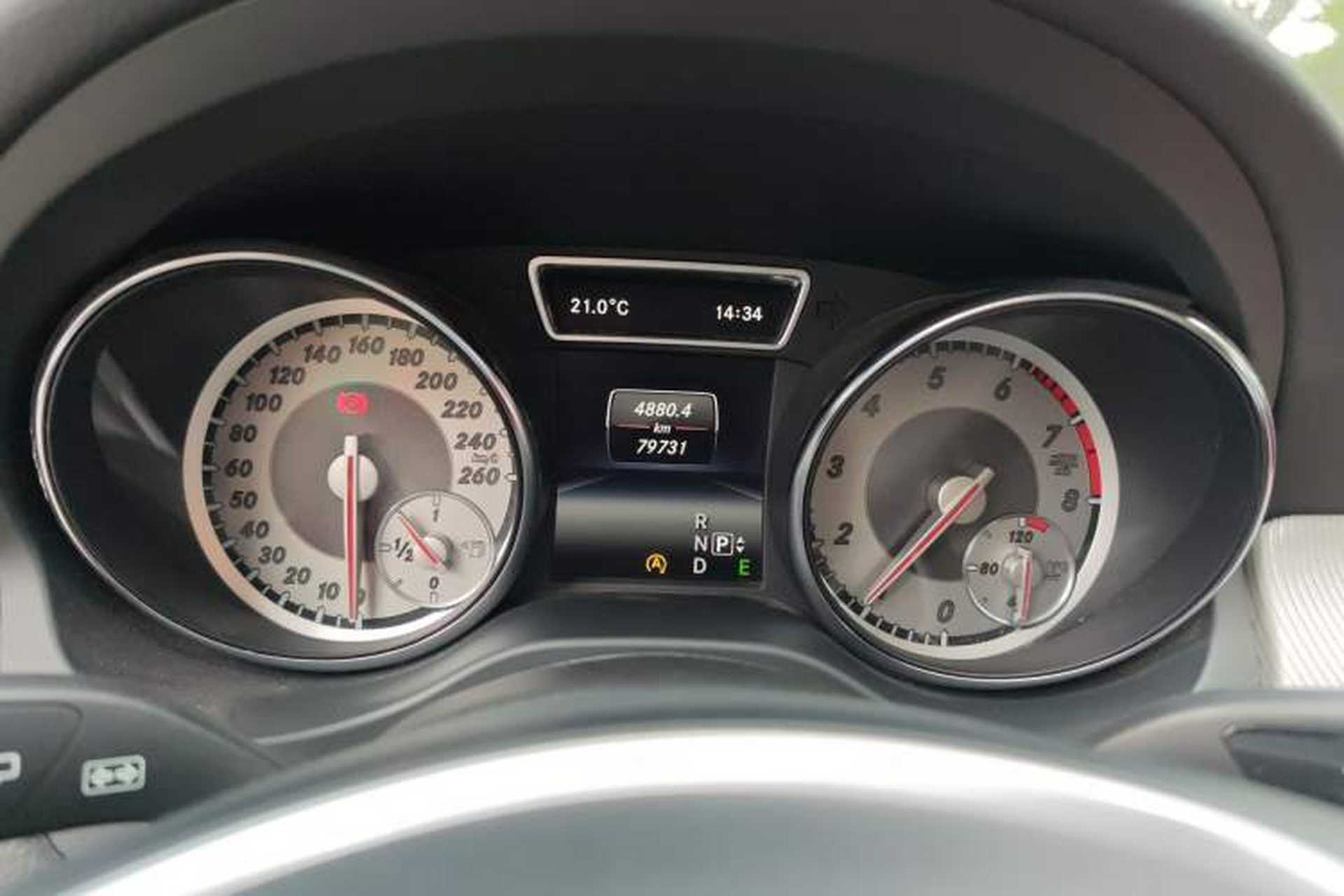 Used Mercedes-Benz GLA 2015 GLA 220 4MATIC Fashion Model Instrument Cluster