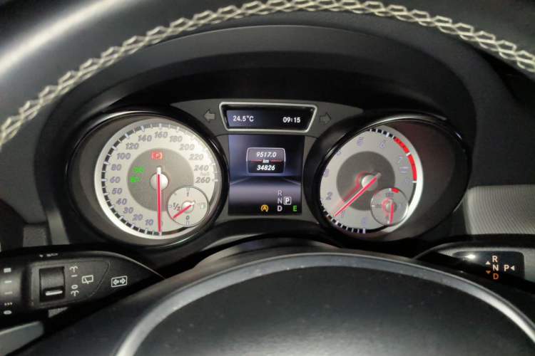 Used Mercedes-Benz GLA 2015 GLA 200 Fashion Model Instrument Cluster
