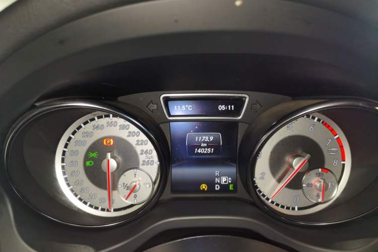 Used Mercedes-Benz GLA 2015 GLA 260 4MATIC Sport Edition Instrument Cluster