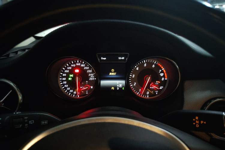 Used Mercedes-Benz GLA 2015 GLA 200 Fashion Model Instrument Cluster