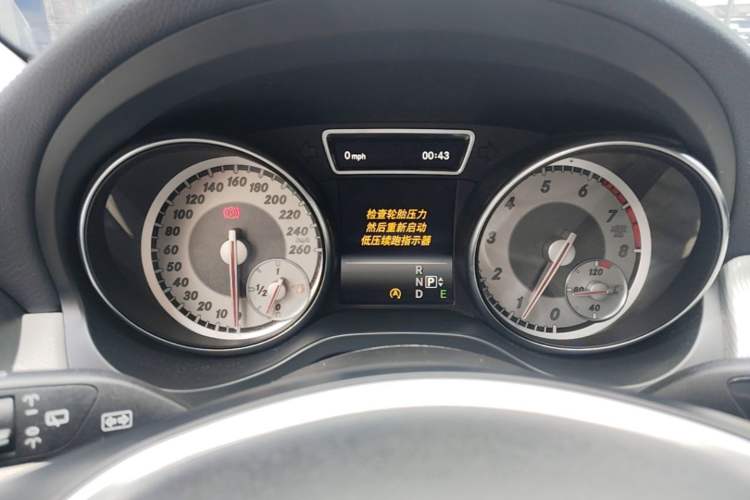 Used Mercedes-Benz GLA 2015 GLA 200 Fashion Model Instrument Cluster