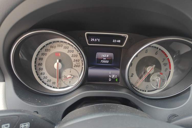Used Mercedes-Benz GLA 2015 GLA 200 Fashion Model Instrument Cluster